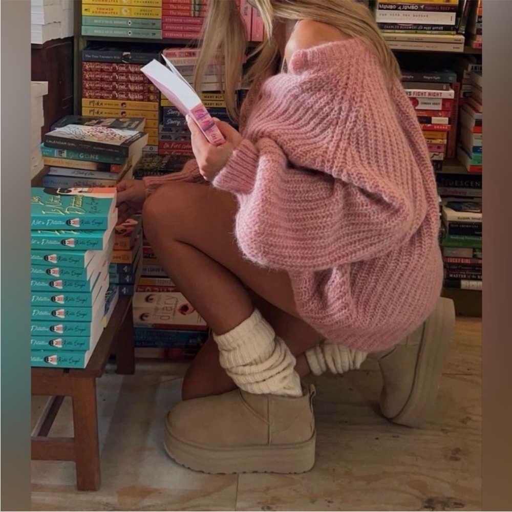 women’s white thick cotton slouch socks scrunch loungewear gym Ugg socks